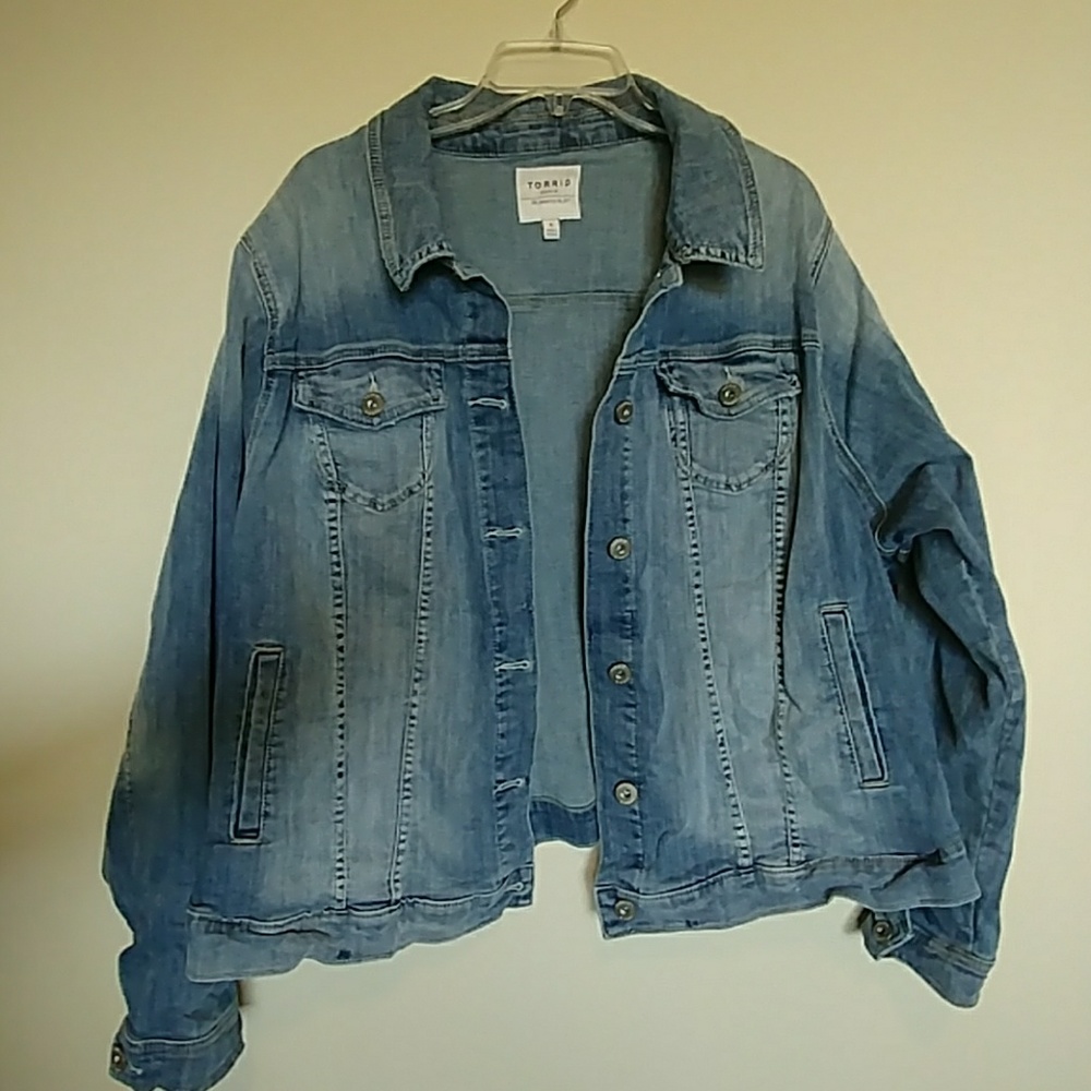 Torrid Sz 4 Denim Jacket!